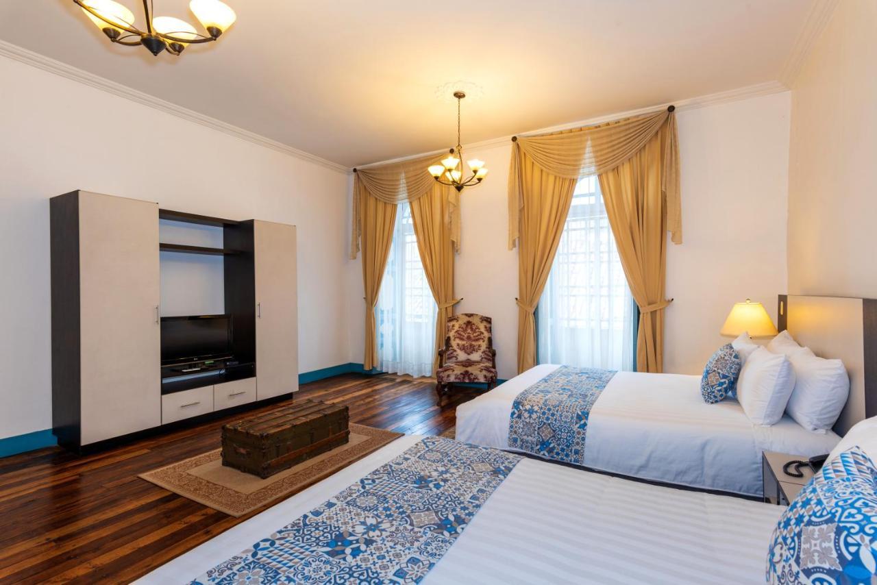Del Parque Hotel & Suites Куенка Екстер'єр фото