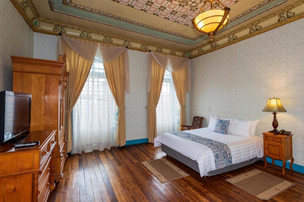 Del Parque Hotel & Suites Куенка Екстер'єр фото